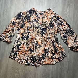 Cocomo Women's 1X Top Floral Stretch Comfort‎ Roll Tab Sleeve Buttons popover